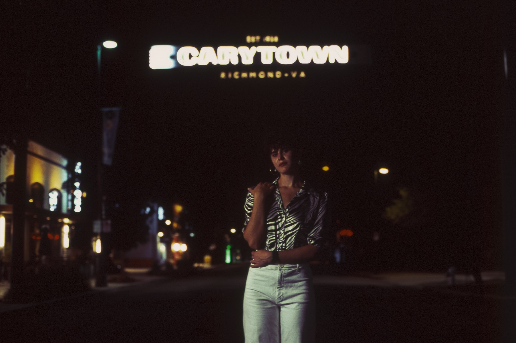 Fujifilm Velvia 100 - Urban street backdrop