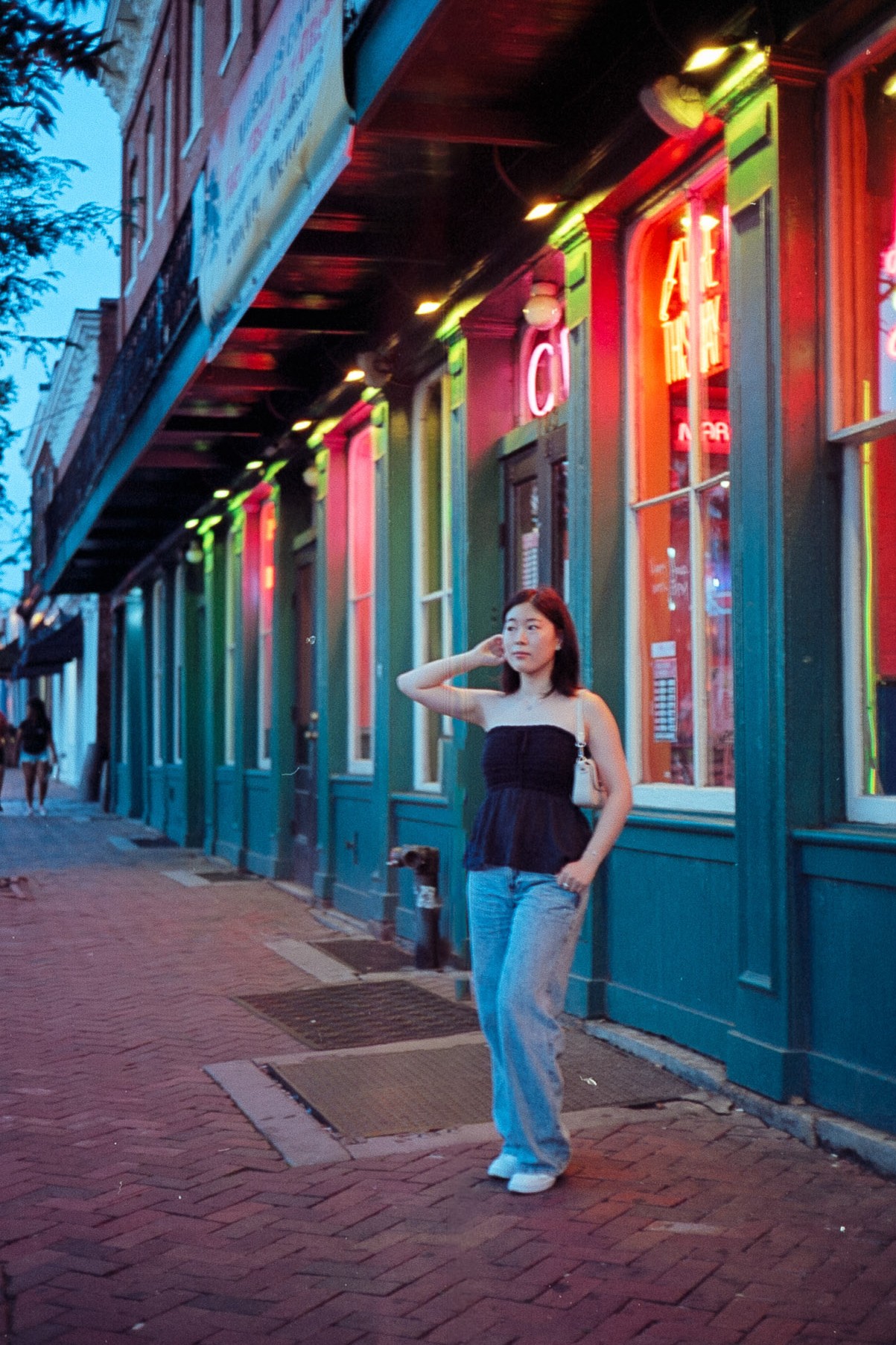 Kodak Ektar 100 - Downtown atmosphere