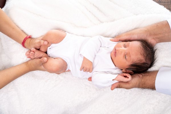 Amrita's Newborn Session — portraits photography by Stephen Lawson