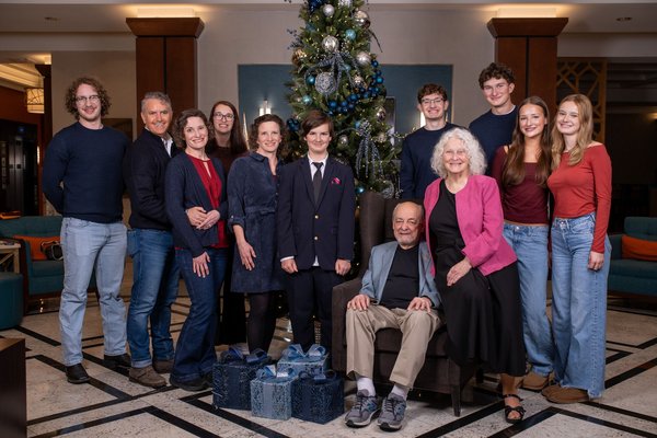 Rusaline's Extended Family Session — family photography by Stephen Lawson