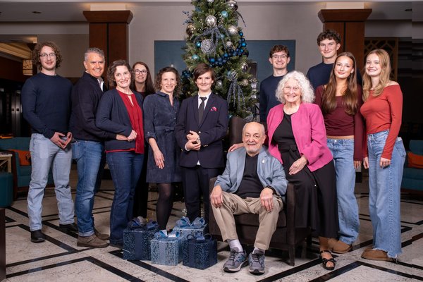 Rusaline's Extended Family Session — family photography by Stephen Lawson
