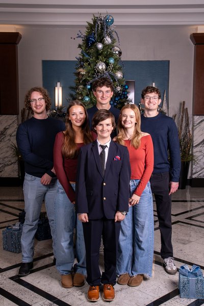 Rusaline's Extended Family Session — family photography by Stephen Lawson