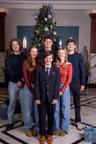 Rusaline's Extended Family Session — family photography by Stephen Lawson