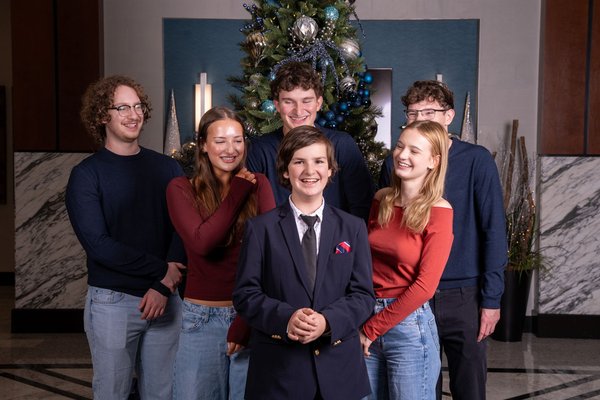 Rusaline's Extended Family Session — family photography by Stephen Lawson