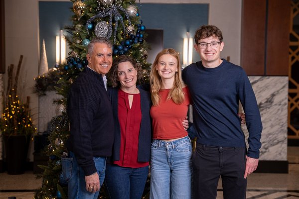 Rusaline's Extended Family Session — family photography by Stephen Lawson