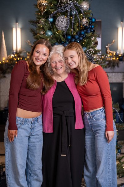 Rusaline's Extended Family Session — family photography by Stephen Lawson