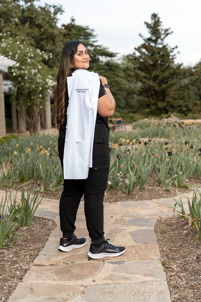 Alyssa's Graduation — graduation photography at Maymont by Stephen Lawson