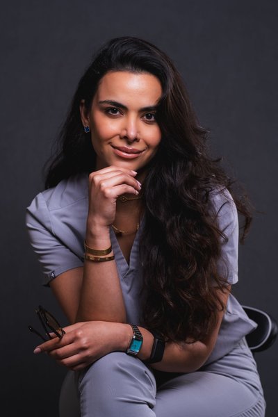 Sara's Professional Portraits — portraits photography by Stephen Lawson