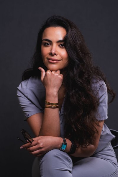 Sara's Professional Portraits — portraits photography by Stephen Lawson