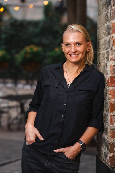 Tiffany's Studio Portrait/Headshot — portraits photography by Stephen Lawson