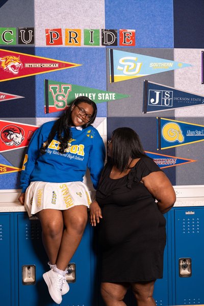 Shaylynn's Senior Portraits — graduation photography by Stephen Lawson