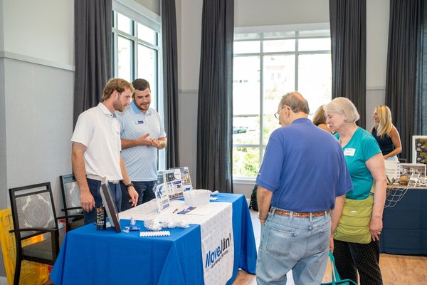 Avery Point Event — event photography by Stephen Lawson