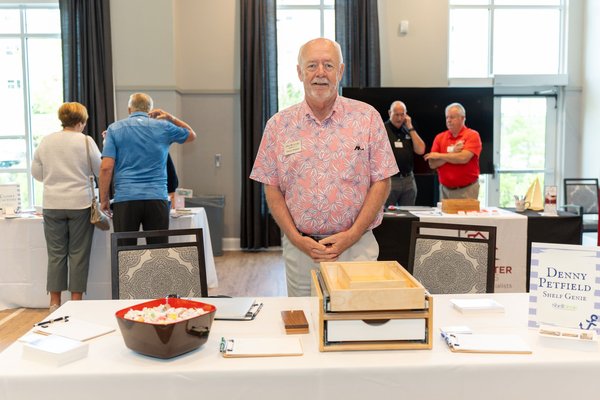 Avery Point Event — event photography by Stephen Lawson