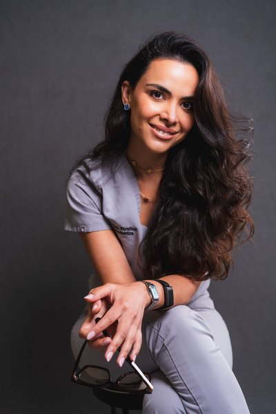 Sara's Professional Portraits — portraits photography by Stephen Lawson