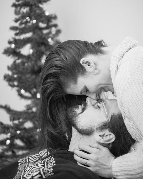 Kierstin and Jonathan's Holiday Session — portraits photography by Stephen Lawson