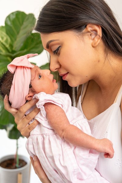 Amrita's Newborn Session — portraits photography by Stephen Lawson