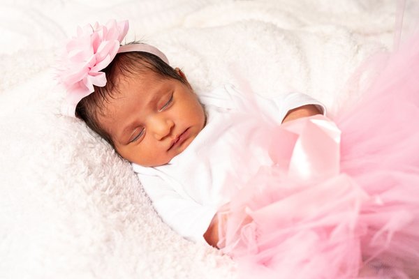Amrita's Newborn Session — portraits photography by Stephen Lawson