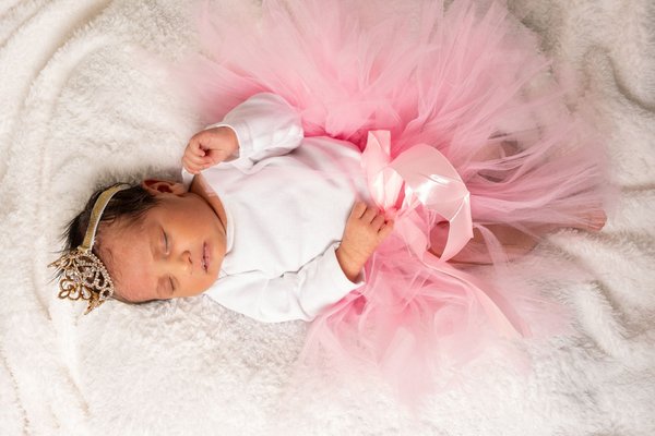 Amrita's Newborn Session — portraits photography by Stephen Lawson