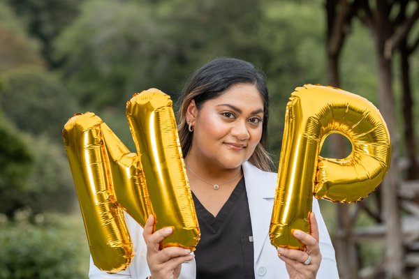 Alyssa's Graduation — graduation photography at Maymont by Stephen Lawson