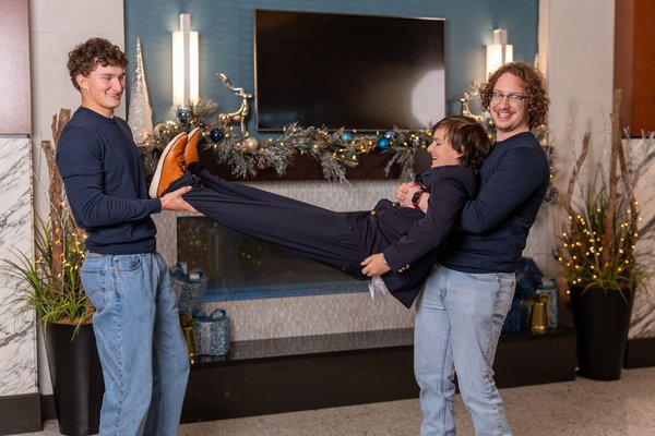 Rusaline's Extended Family Session — family photography by Stephen Lawson