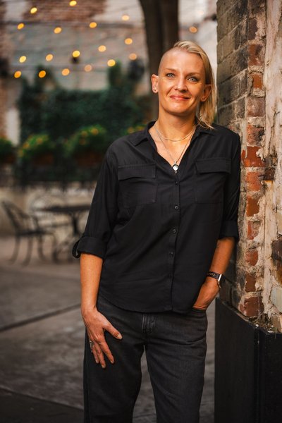 Tiffany's Studio Portrait/Headshot — portraits photography by Stephen Lawson