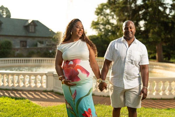 Victoria and Kelvin's Maternity Session — family photography at Maymont by Stephen Lawson